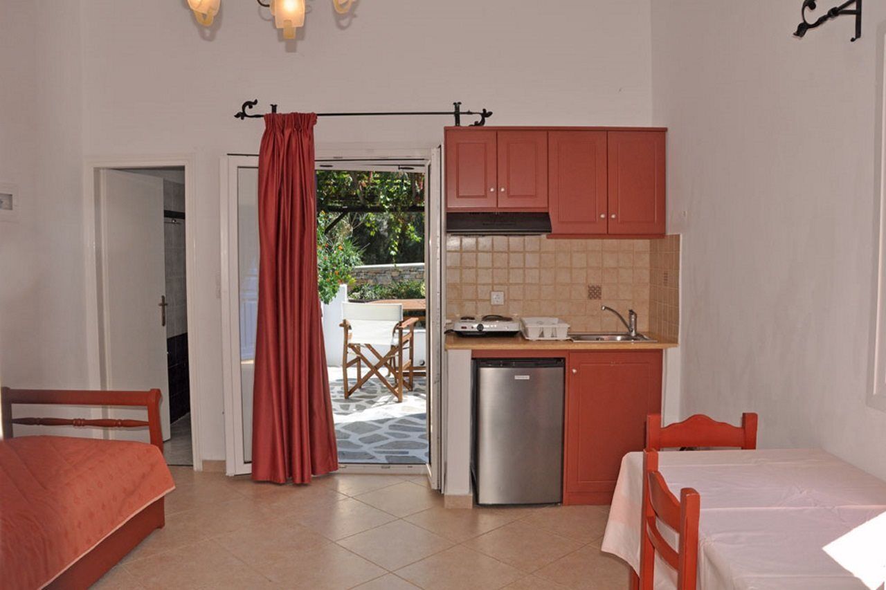Levrossos Beach Apartments ภายนอก รูปภาพ